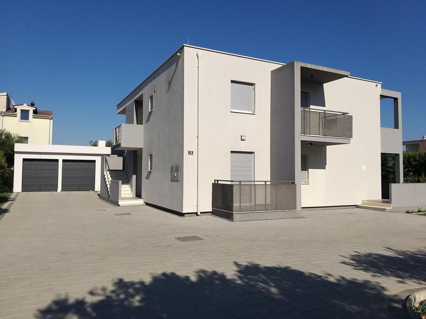 Enelani Apartments Kastela Exterior photo